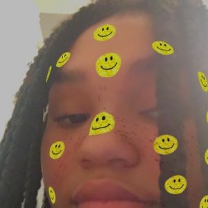 Meet your Posher, Layla